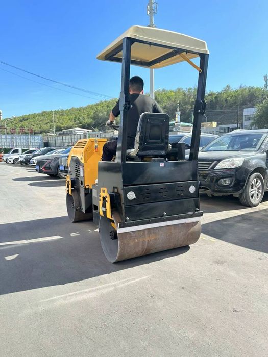 Каток 2000 кг, виброкаток дорожный