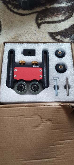 Комплек водачи за пресоване в дърво, алуминий 10x12.4см