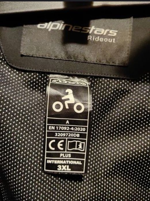 Vând greaca Alpinstars