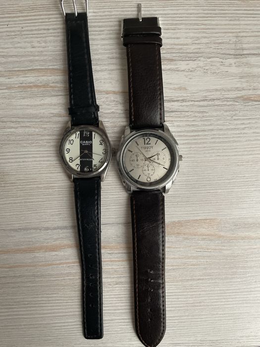 Часы продаются