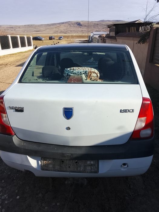 Dezmembrez Dacia Logan 1.5 DCI  radiat