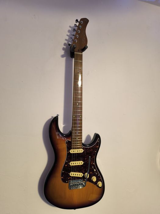 Chitară Electrică SIRE S7 by Larry Carlton + Accesorii