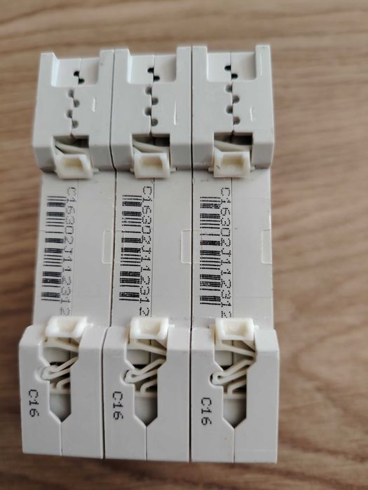 Siguranta Automata Tripolara SIEMENS 16A 3 POLI , 400 V , AC,  curba C