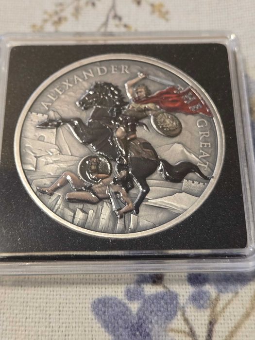 Цветни лимитирани сребърни монети