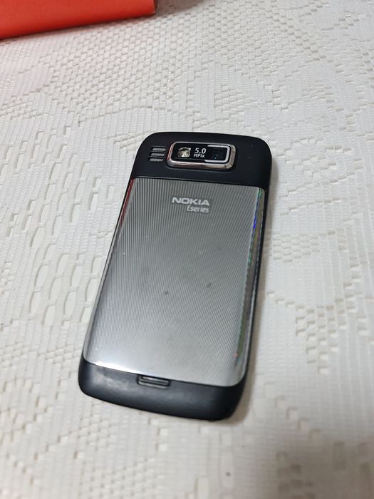 Nokia E72 black in stare foarte buna! Incarcator Necodat Baterie noua!