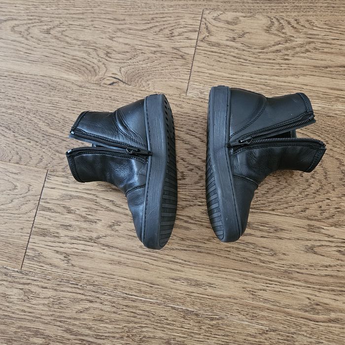 Botine negre cu pisicuta, M 26