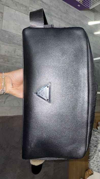 Несесер GUESS