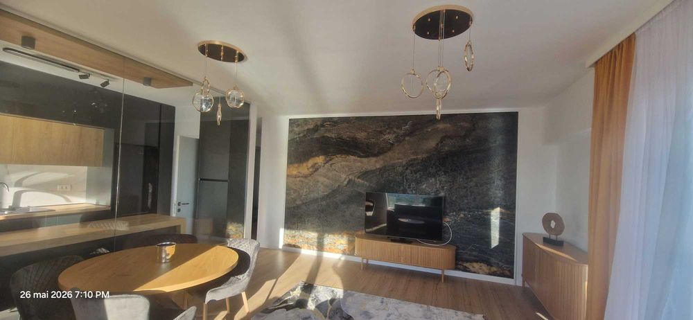 3 camere pe malul lacului, vedere superba