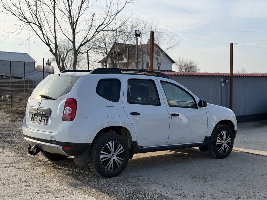 Dacia Duster 4x4 1.6 MPI 2013 Rate
