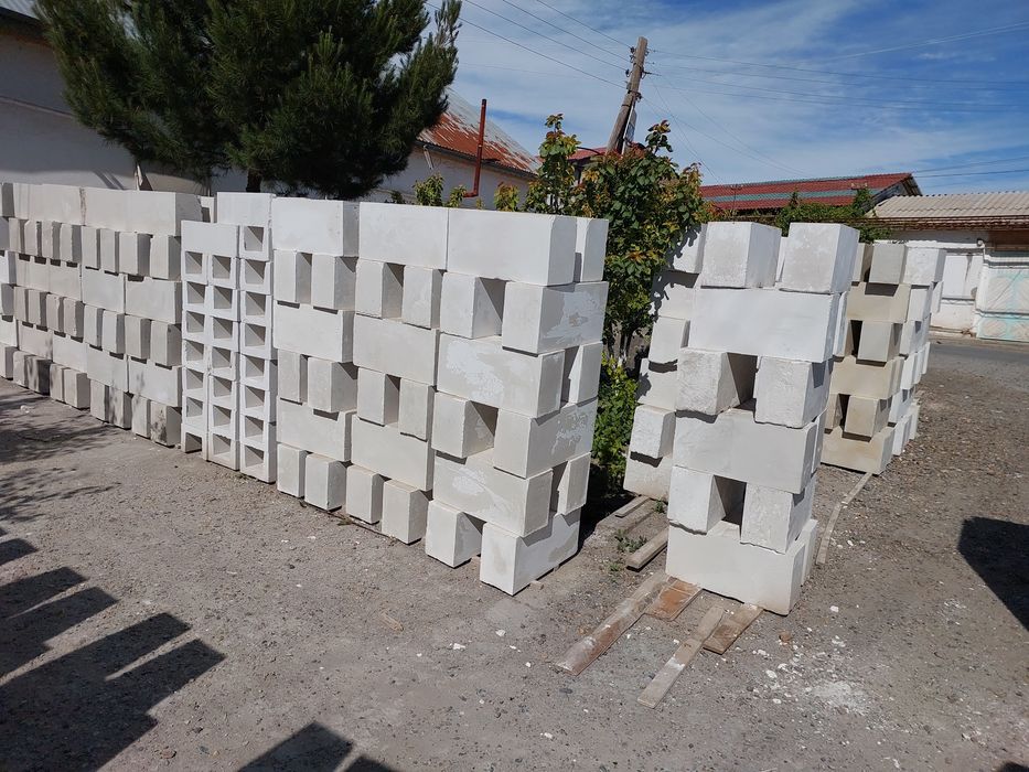 Пенаблок сотилади