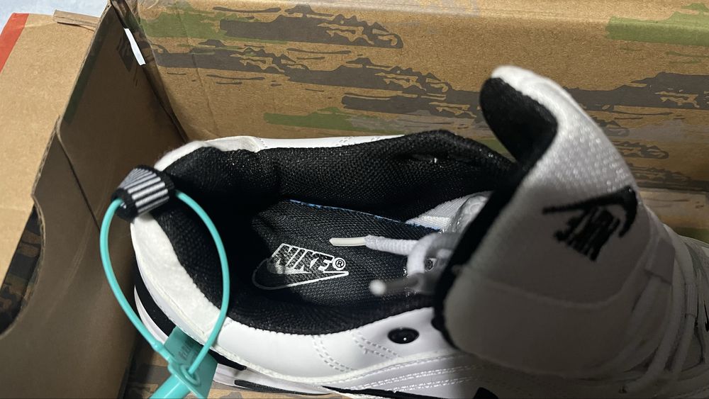 Кросовки nike новые