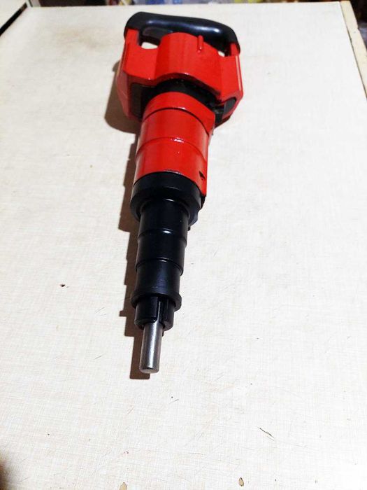 Монтажный   строительный ПИСТОЛЕТ ПЦ 84