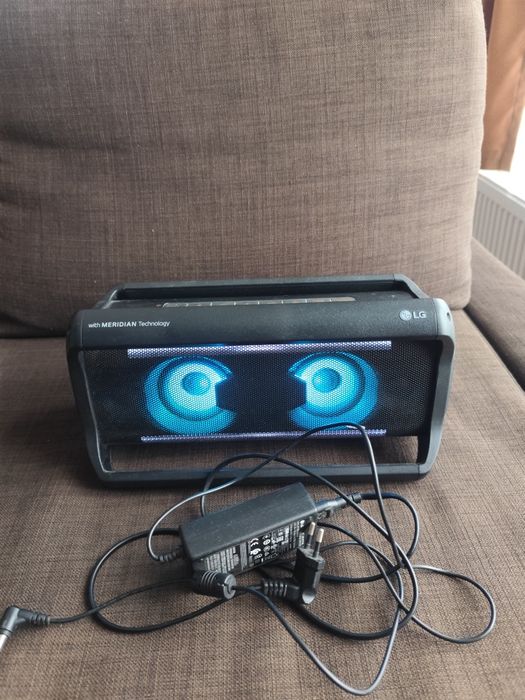 Boxa portabila LG pk 7