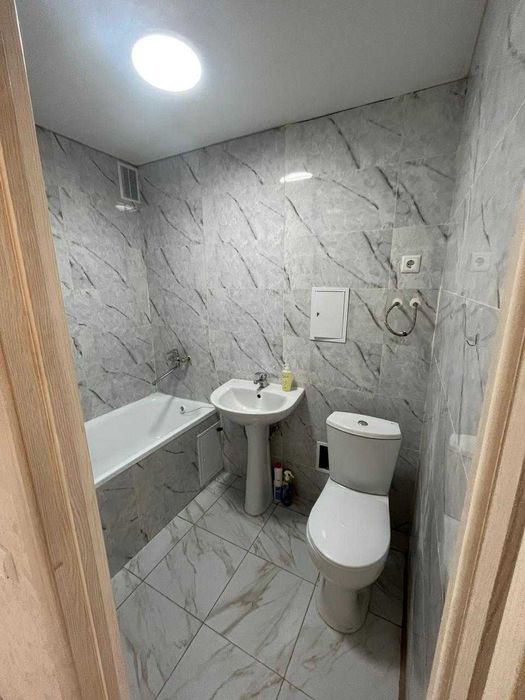 Продается 3-ком Кв в 9 микрорайоне