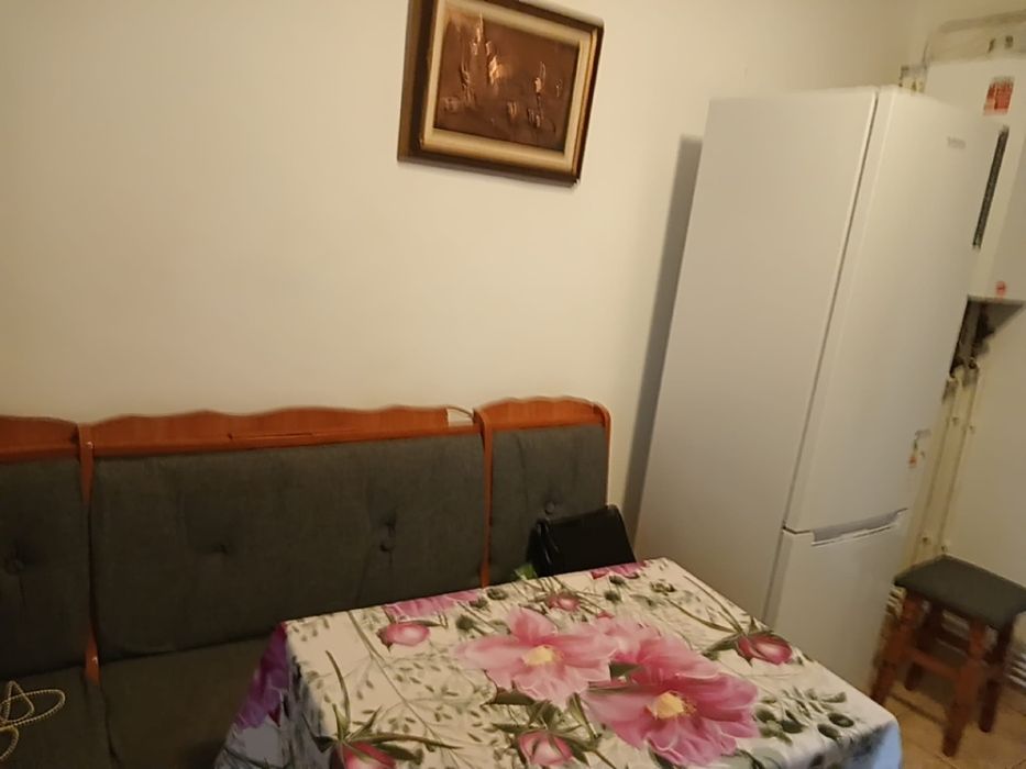 De 8nchiriat apartament
