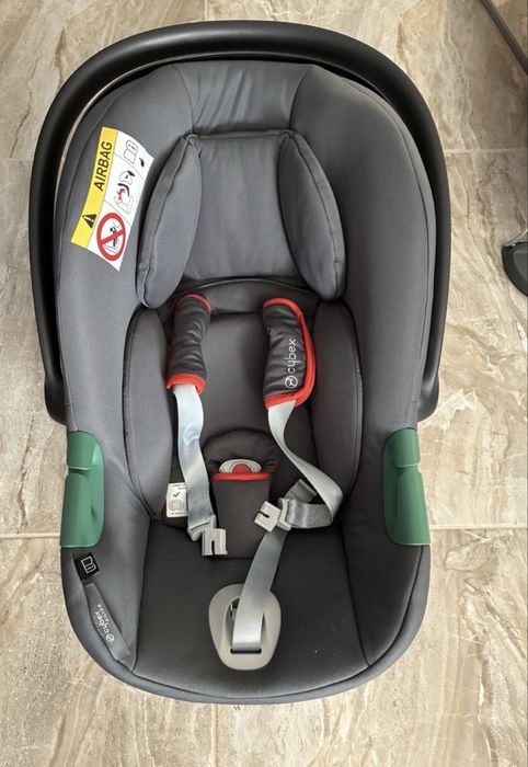Сива количка Cybex 3 в 1