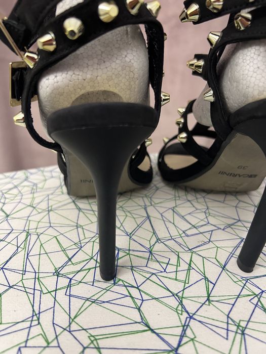 Sandale Carinii din piele , nr 39