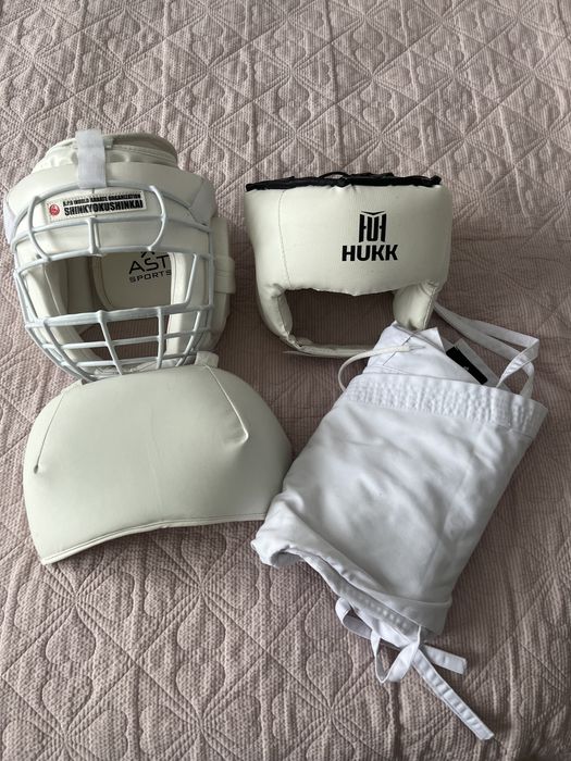 Продам шлем, кимоно