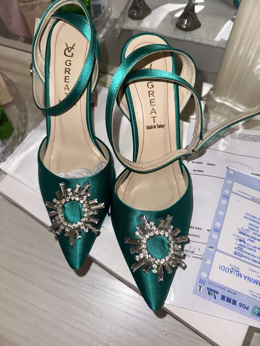 Туфли, Амина муади