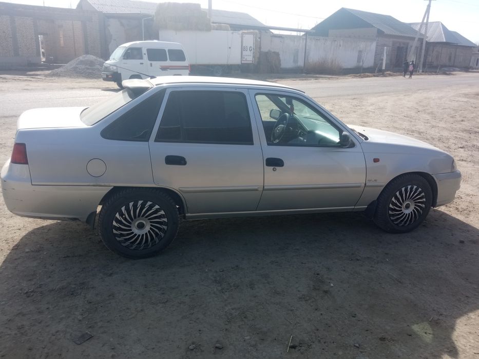 Нексия 2 тез сотилади