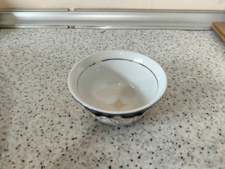 Madonna piyolalar sotiladi