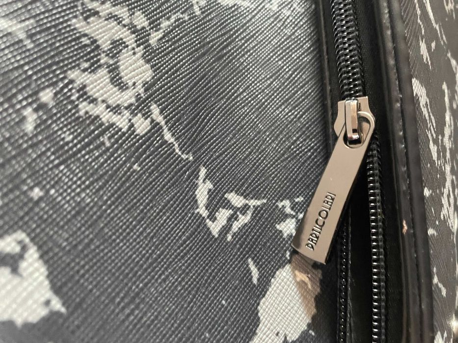 Продавам дамски чанти на Mona Visa & Particolari