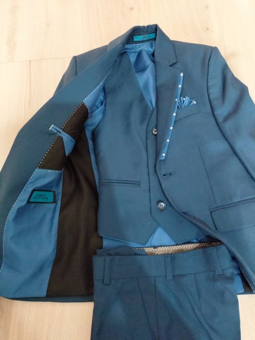 Хороший костюм для мальчика