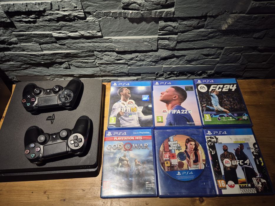 PlayStation 4,maneta și jocuri