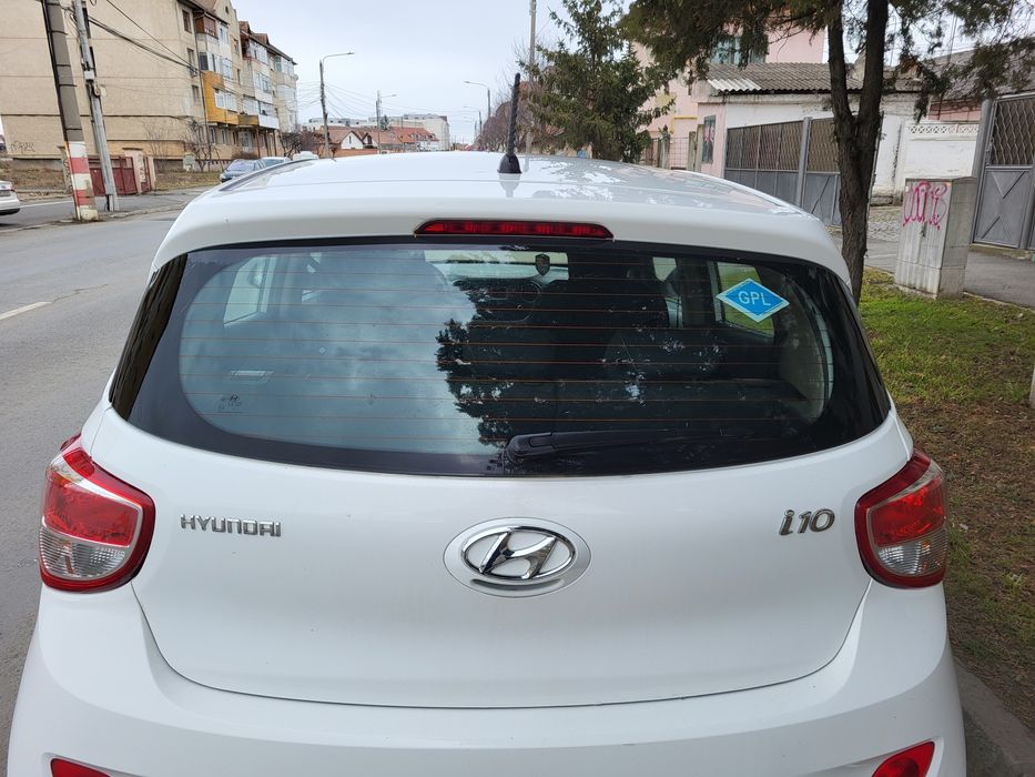 Inchiriez masina Bolt Uber