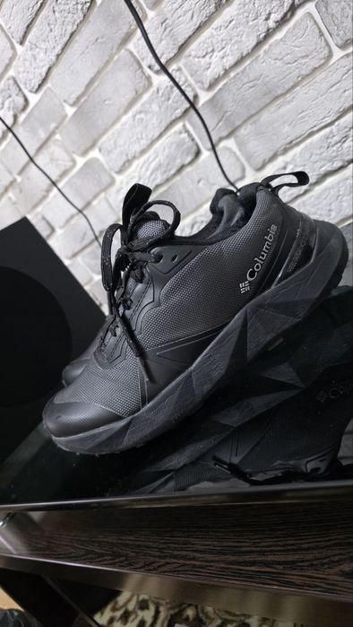 Оригинальные кроссы Columbia
