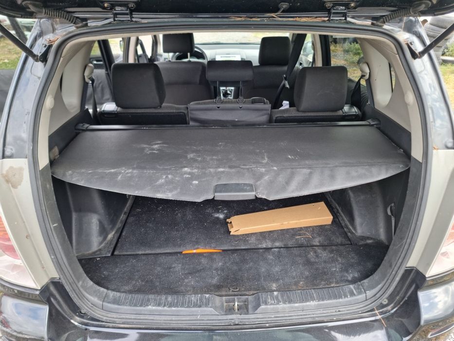 Toyota corrola verso 2.2 d