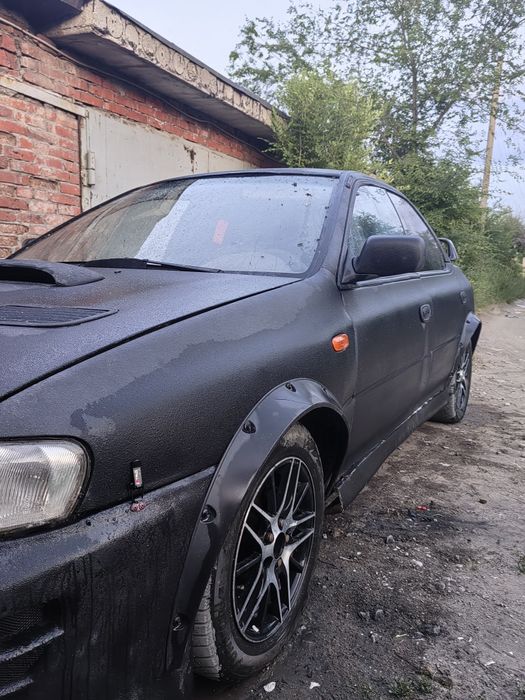 Субару импреза 1