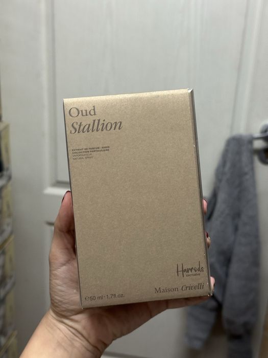 Maison crivelli oud stallion