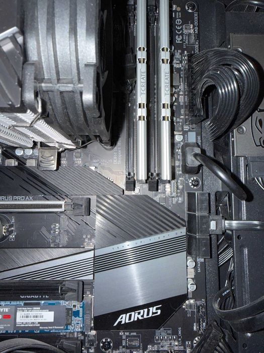 Настолен компютър I5-10400F, RTX 3060 12 GB, AORUS MAINBOARD, RAM 16 GB DDR4