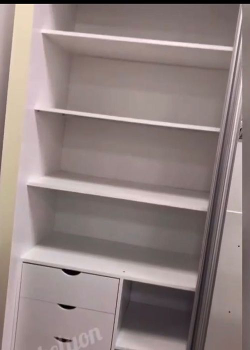 Продам спальный гарнитур