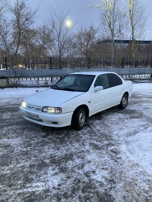 Nissan primera p10