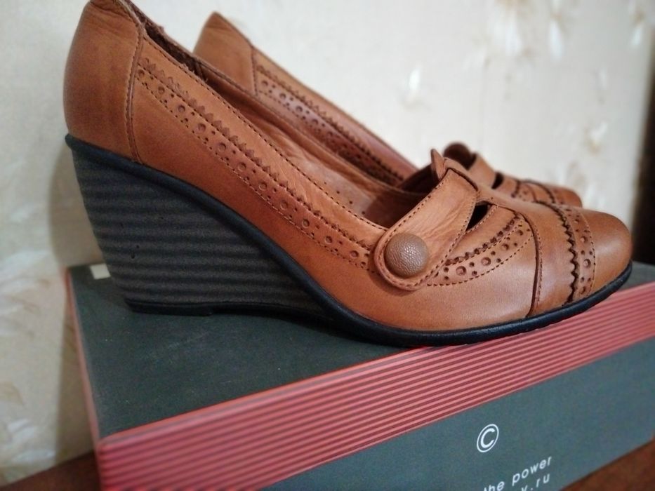 Женская обувь размер 38-39