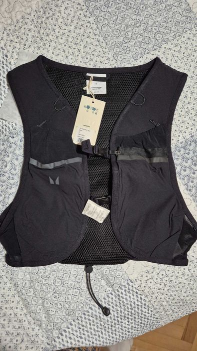 Жилетка за вода/тичане/хидратираща жилетка/hydrating vest
