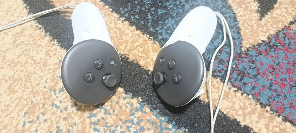 Vând ochelari vr Meta quest 3s