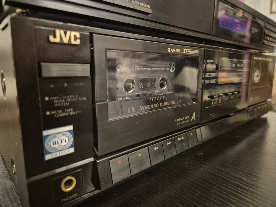 Linie JVC si Kenwood servisata compusa din Deck Dublu TD-W111 + BONUS Tuner FX-333L
