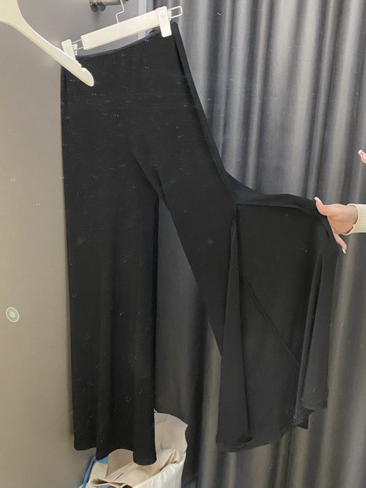 Штаны с разрезами