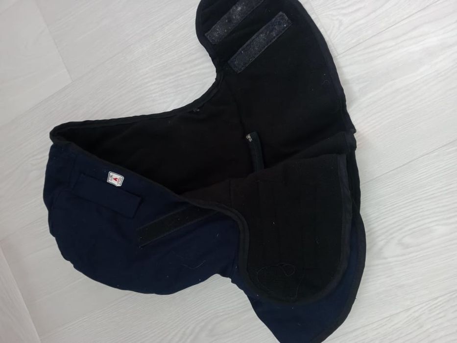 Спецодежда и перчатка