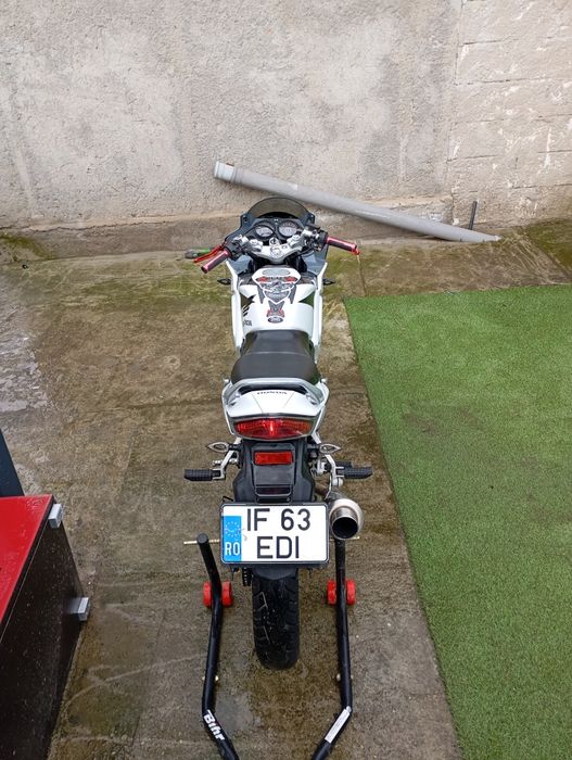 Vând Honda cbr 125 R injecție !!!