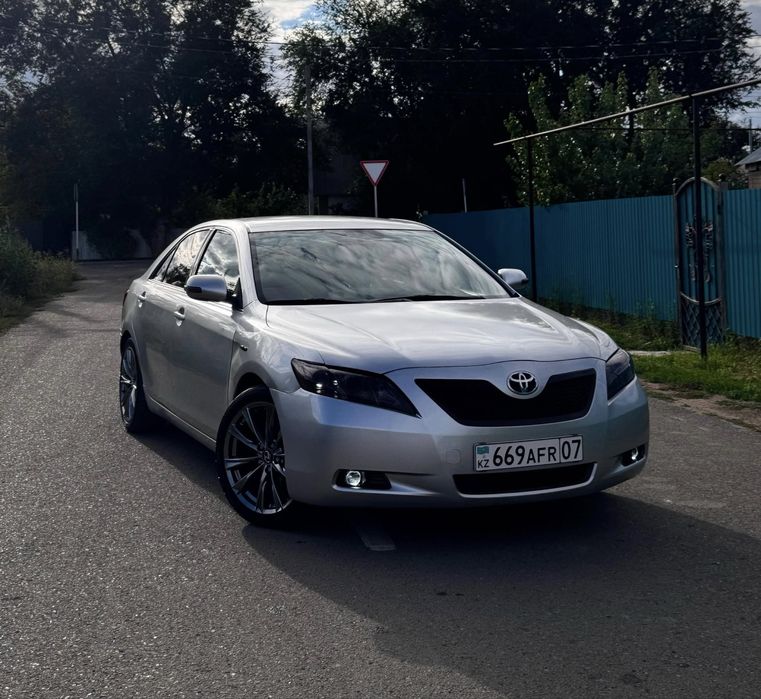 Продам Toyota Camry 40