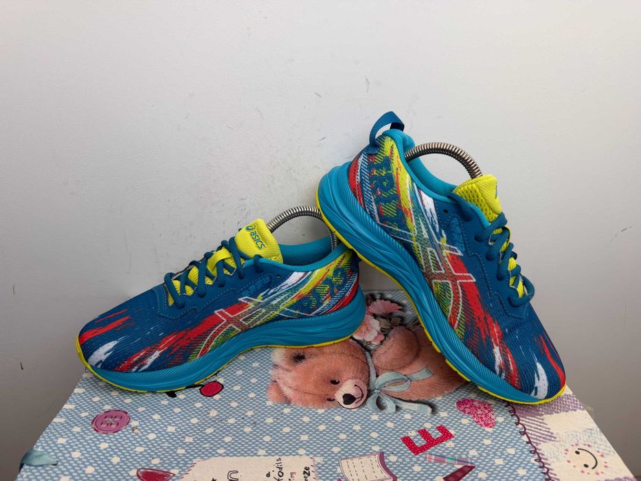 Asics  Gel-Noosa Tri 13''оригинални маратонки 38.5 номер