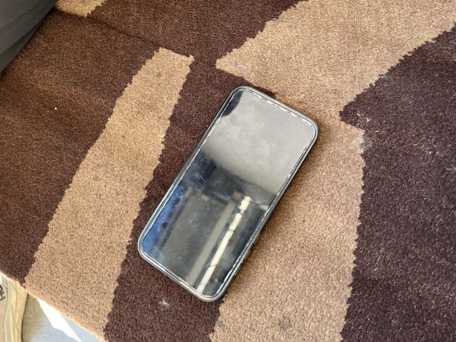 Продам Айфон 14plus 128gb