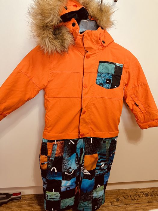 Ски екип  гащеризон Quiksilver