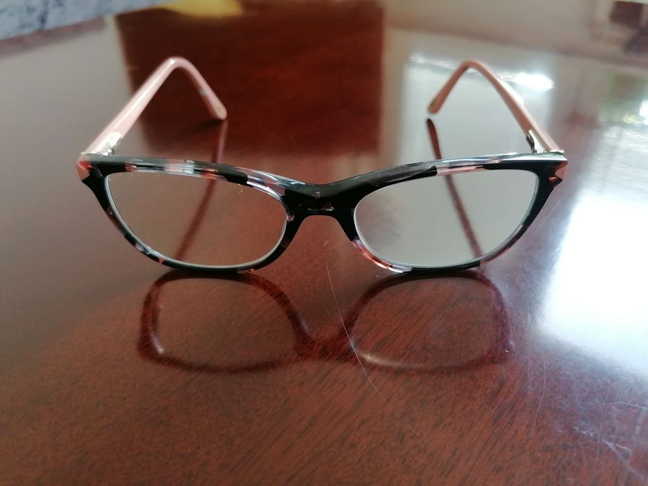 Нови диоптрични очила и лещи  Biofinity +4 диоптър