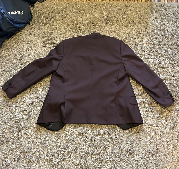 Костюм за официални събития