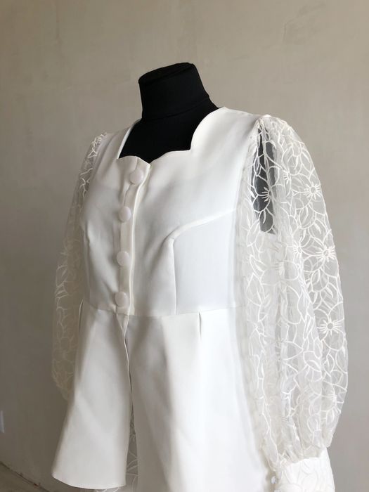 Продам шикарную белую двойку